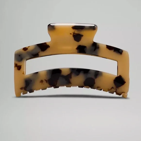 Lululemon Large Claw Hair Clip - Picture 1 of 4